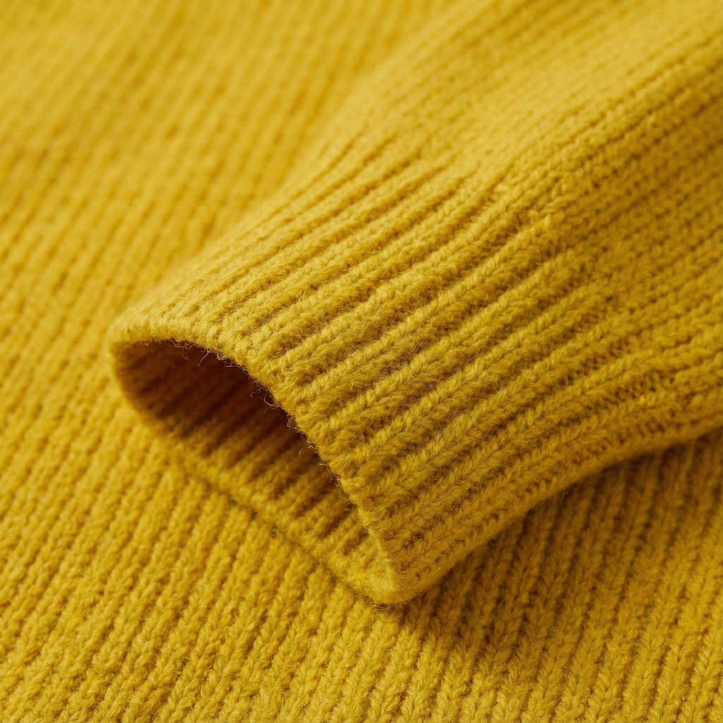 Emma – Myk og Elegant Strikkegenser