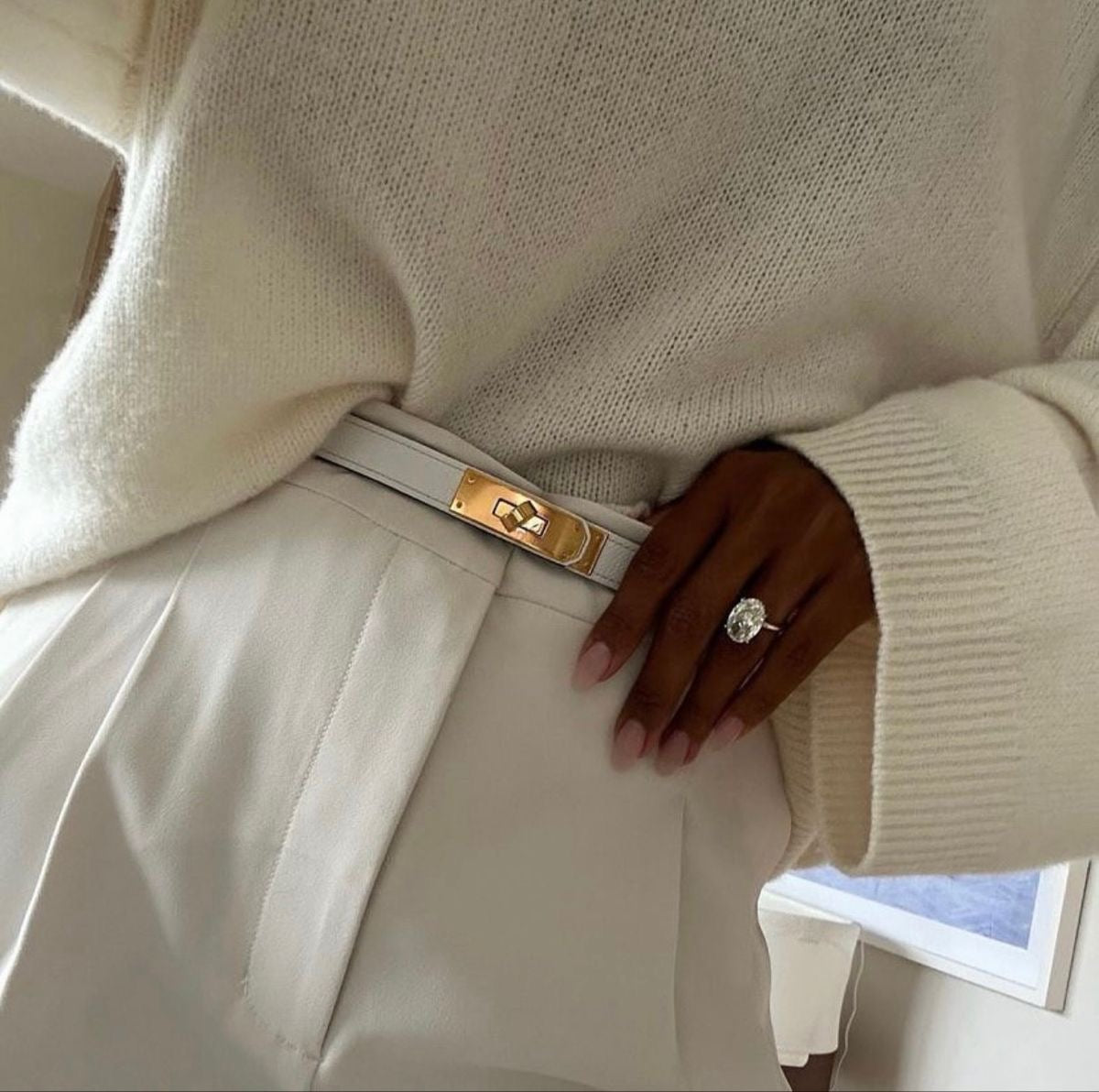 Eva Elegant Belt in Refined Faux Leather