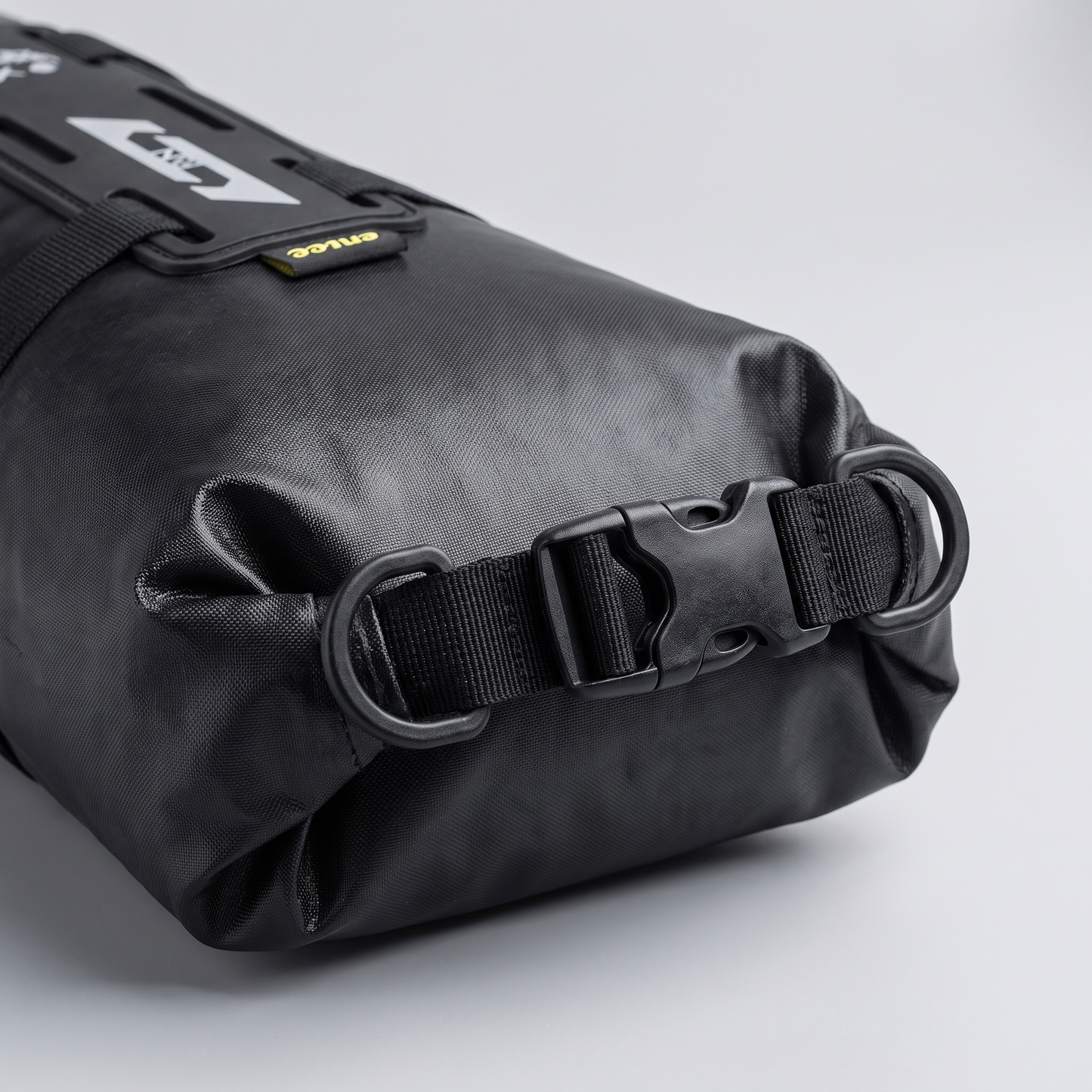 Sacoches de Fourche Vélo Étanches, Set de 2 de 5-8.5 L avec Kit de Fixation pour Bikepacking