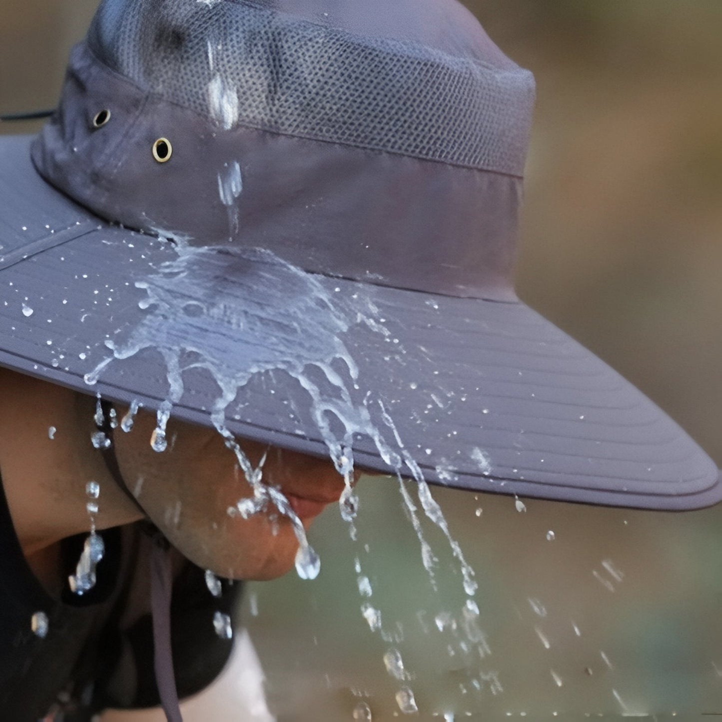 Chapeau de Randonnée Large Bord Respirant et Ajustable