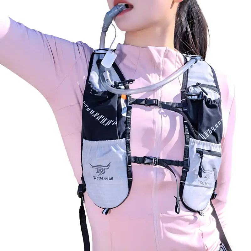 Sac à Dos de Randonnée Femme Compact Léger et Déperlant à Dos Ventilé