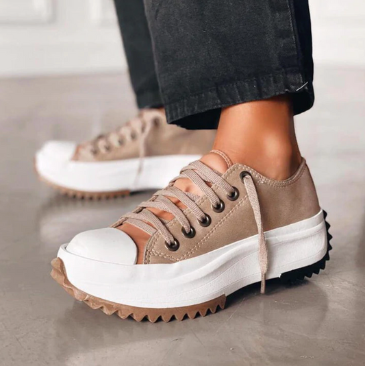 Emma – Elegant platform canvas sneakers