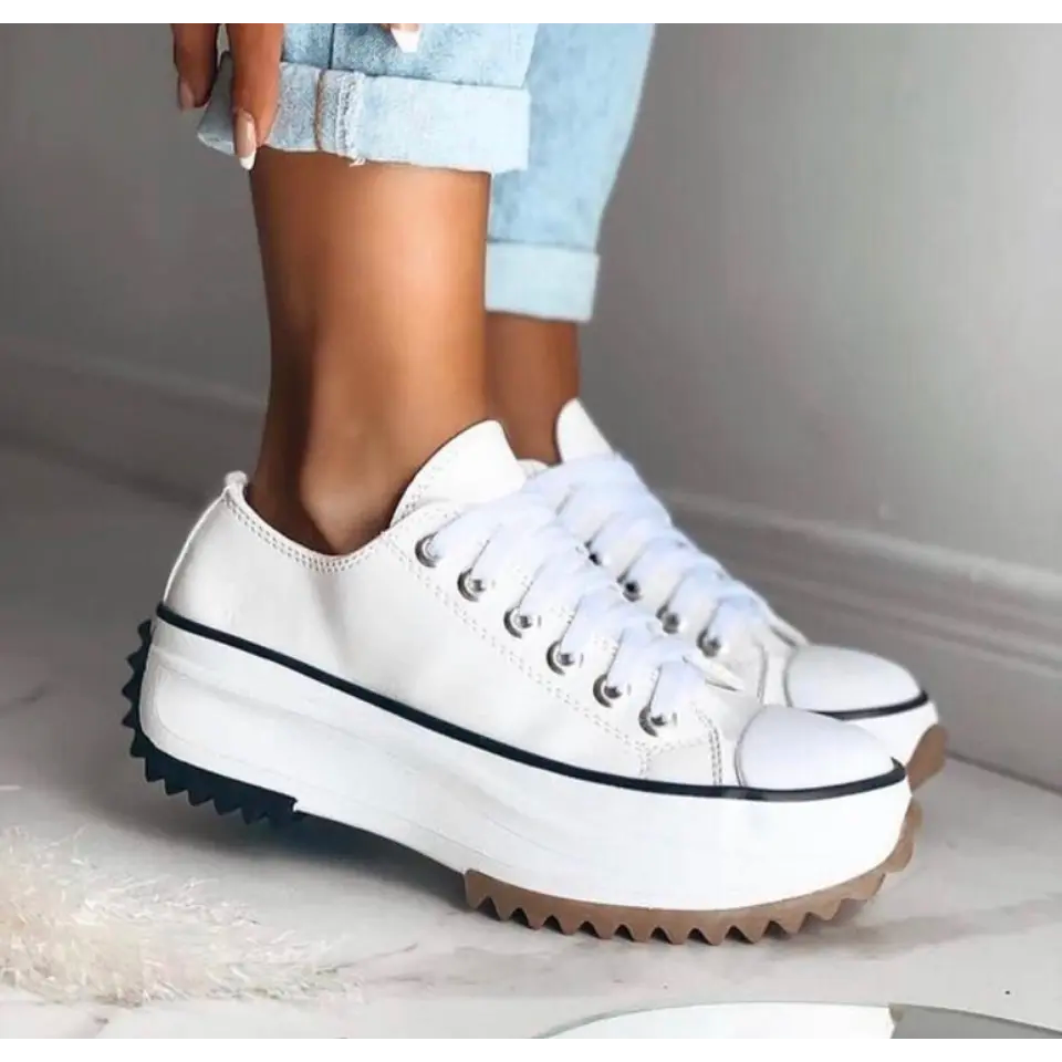 Emma – Elegante platåsneakers i lerret