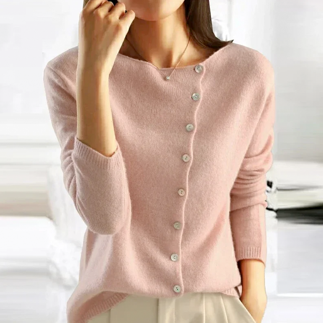 Emma – Soft and elegant buttoned knit cardigan