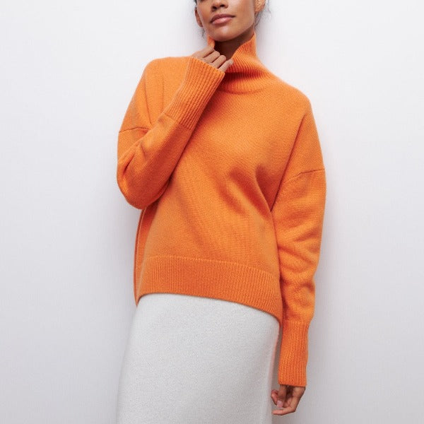 Emma – Turtleneck sweater in soft knit