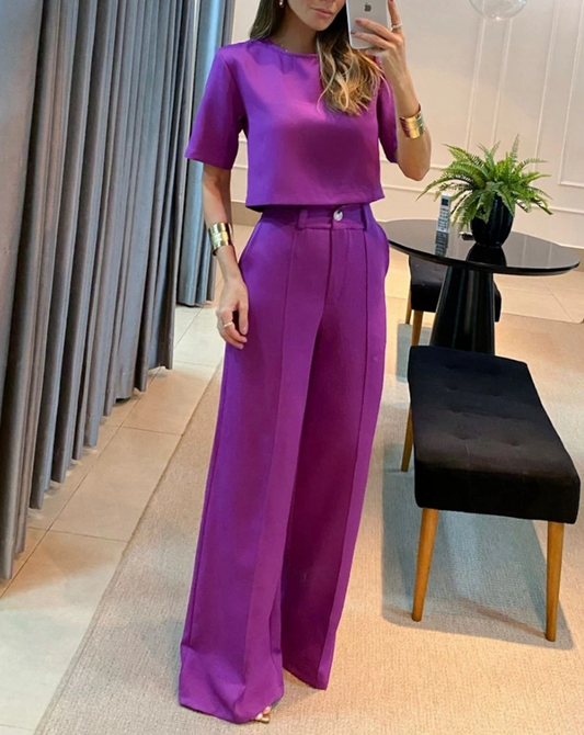 Haut court élégant avec pantalon large