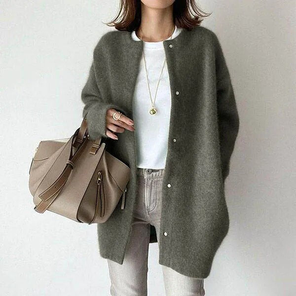 Léa – Cardigan doux en maille à boutons