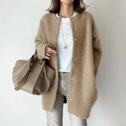Léa – Cardigan doux en maille à boutons