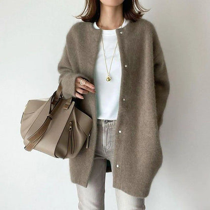 Léa – Cardigan doux en maille à boutons