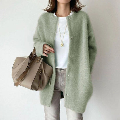 Léa – Cardigan doux en maille à boutons