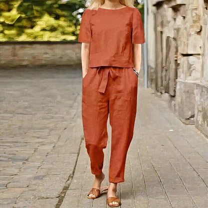 Léa Élégante et Respirante Tenue en Lin avec Blouse et Pantalon