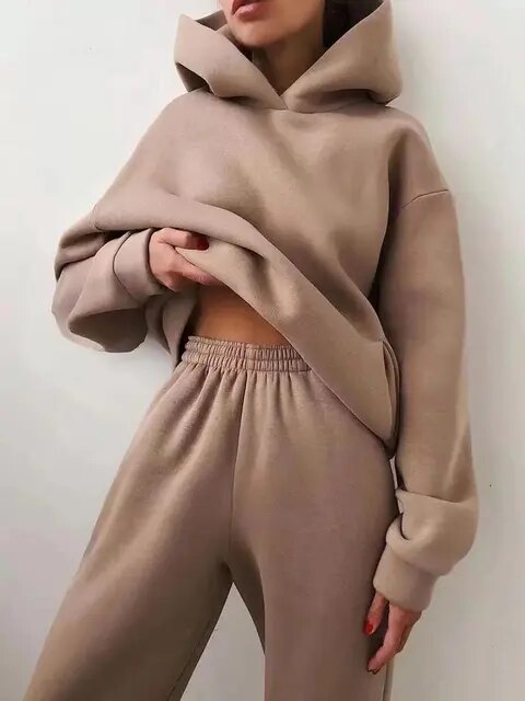 Léna – Ensemble doux et élégant en maille avec hoodie et pantalon