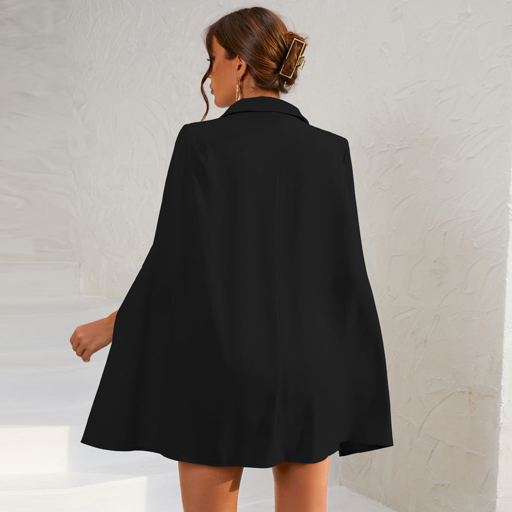 Robe Blazer Femme - Coupe Cintrée - Double Boutonnage avec Cape Élégante