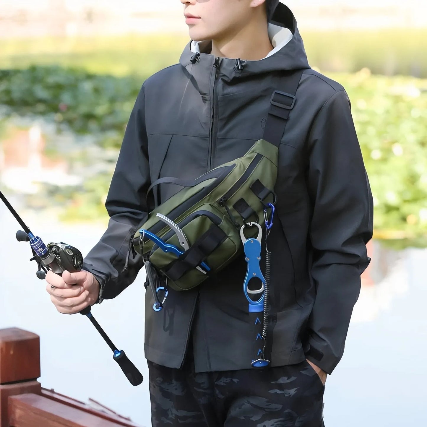 Sac Banane Outdoor Déperlant à Poches Multiples pour Randonnée, Pêche et Vélo