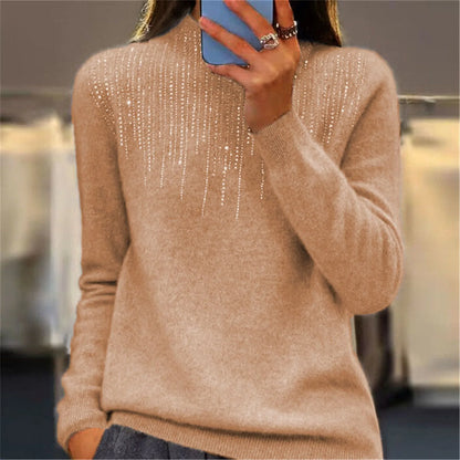 Sophie – Pull doux à col montant orné de sequins