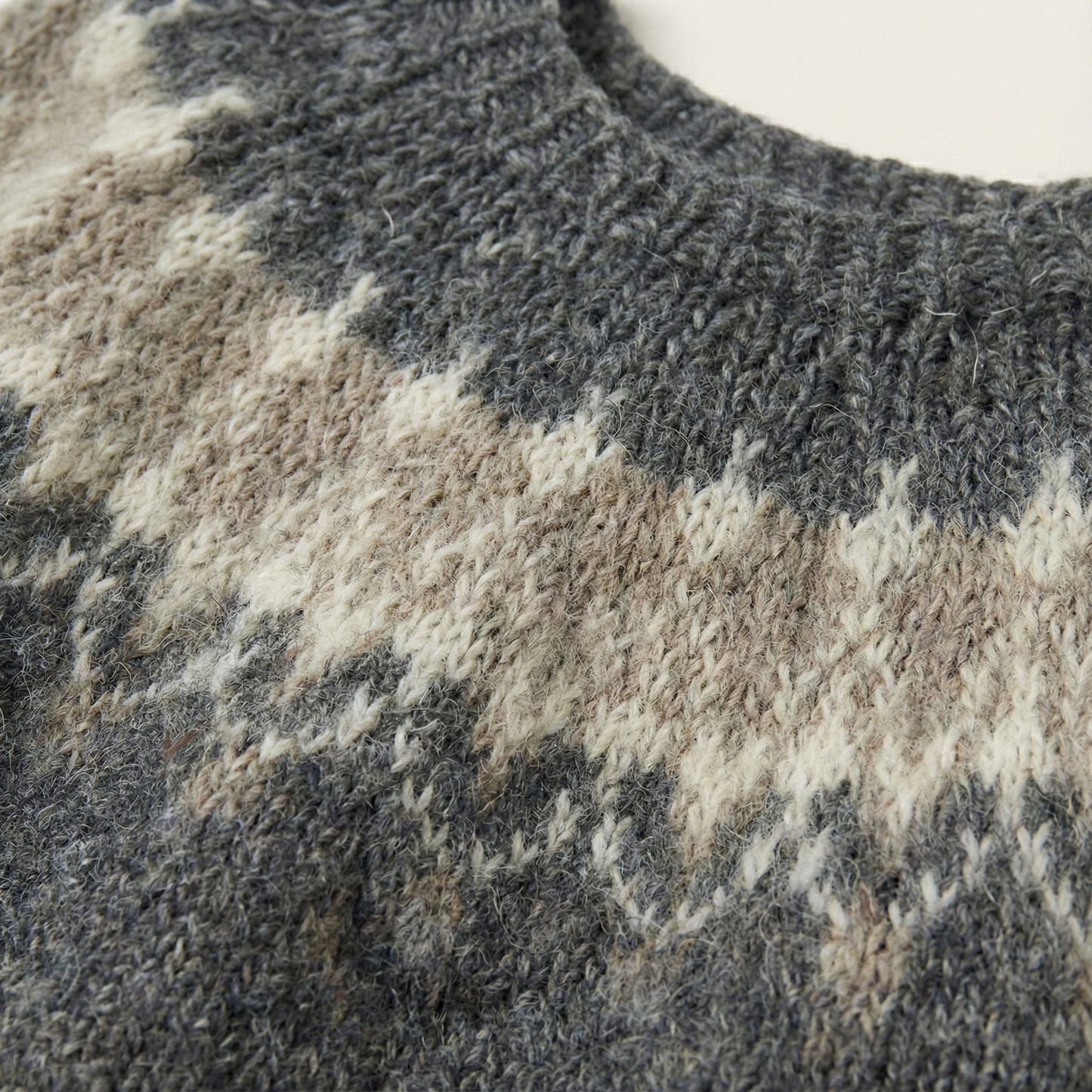 Sophie – Myk Kasjmirstrikkegenser