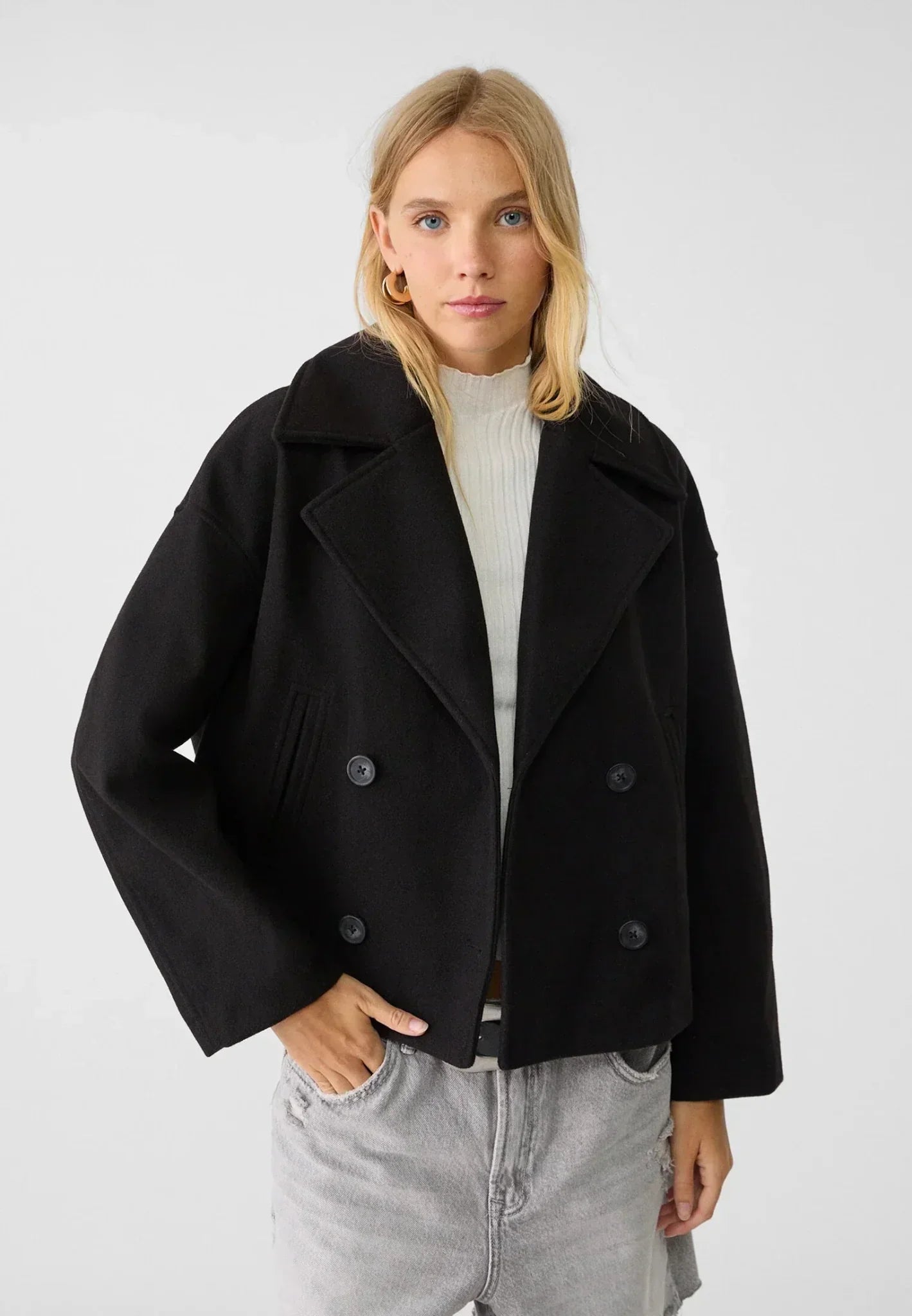 Sophie – Élégante Veste Croisée Courte