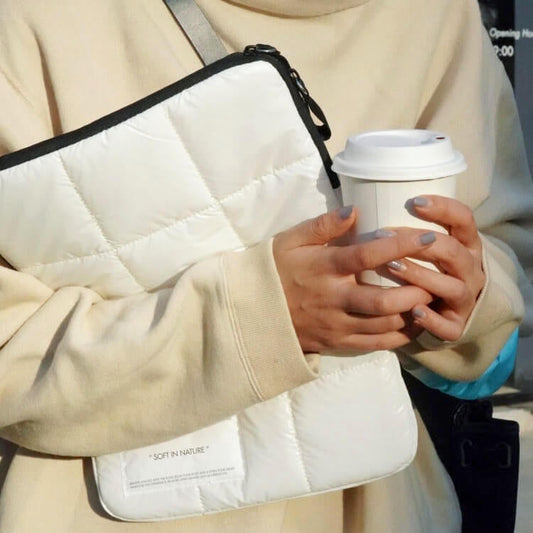 Sophie – Elegant and Protective Puffer Case for MacBook & iPad