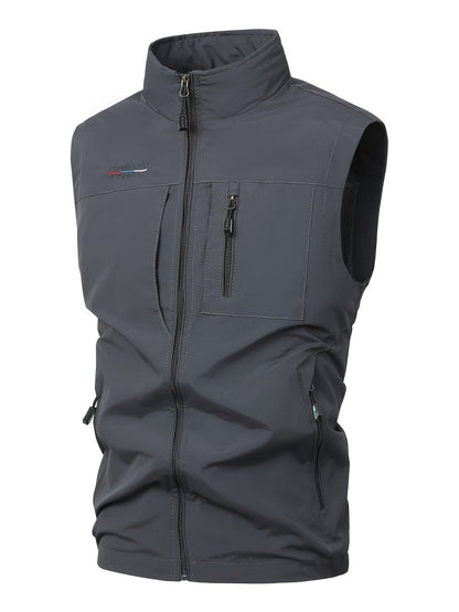Lightweight Men's Vest with Multiple Pockets for Outdoor Activities