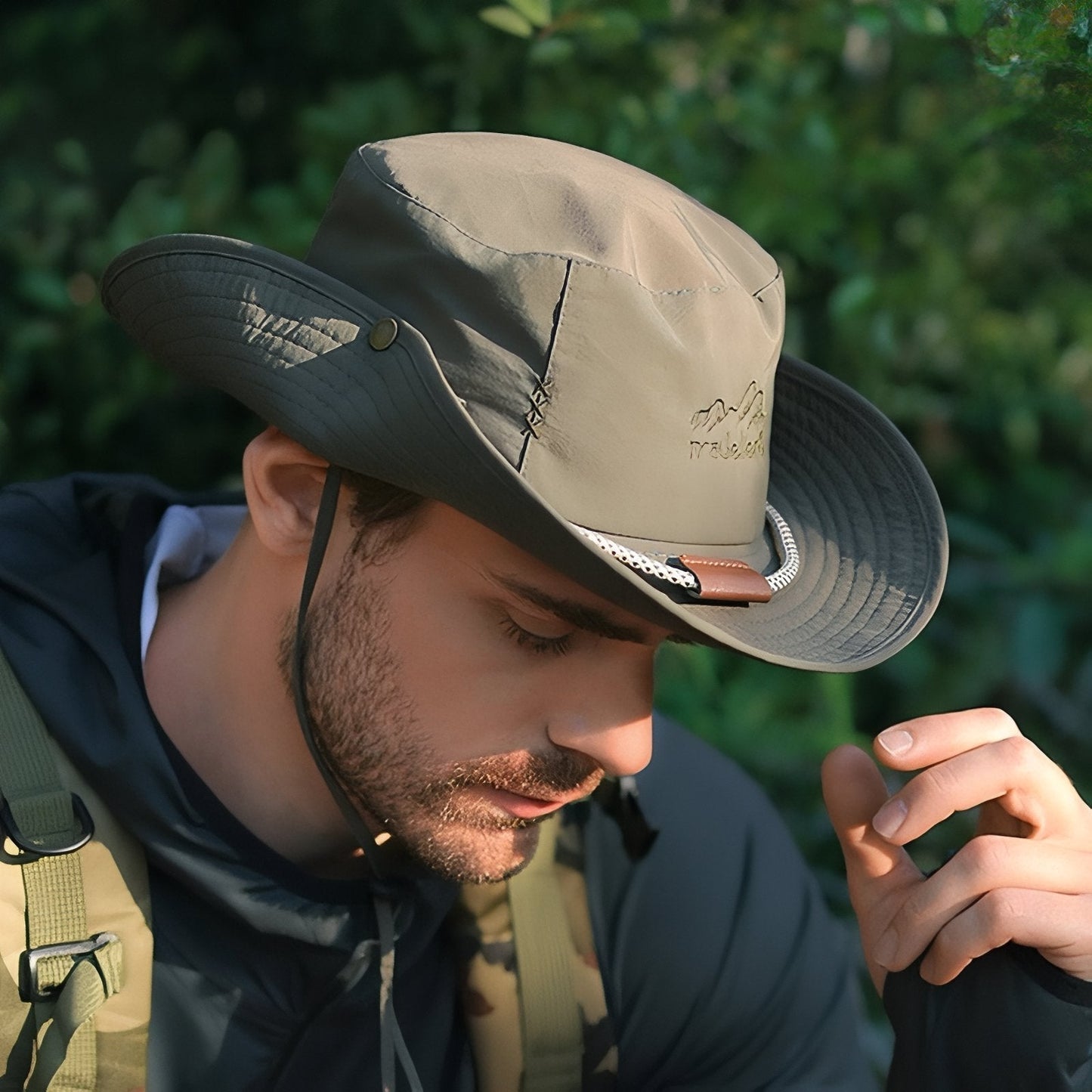 Chapeau Imperméable Randonnée Large Bord et Respirant