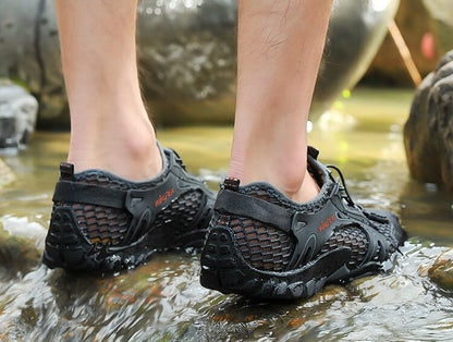 Chaussures d'Eau Homme à Mesh Respirant Drainant, Semelle Souple Antidérapante et Serrage Rapide