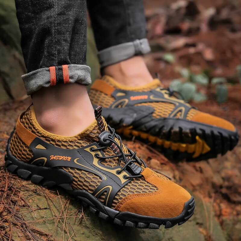 Chaussures d'Eau Homme à Mesh Respirant Drainant, Semelle Souple Antidérapante et Serrage Rapide